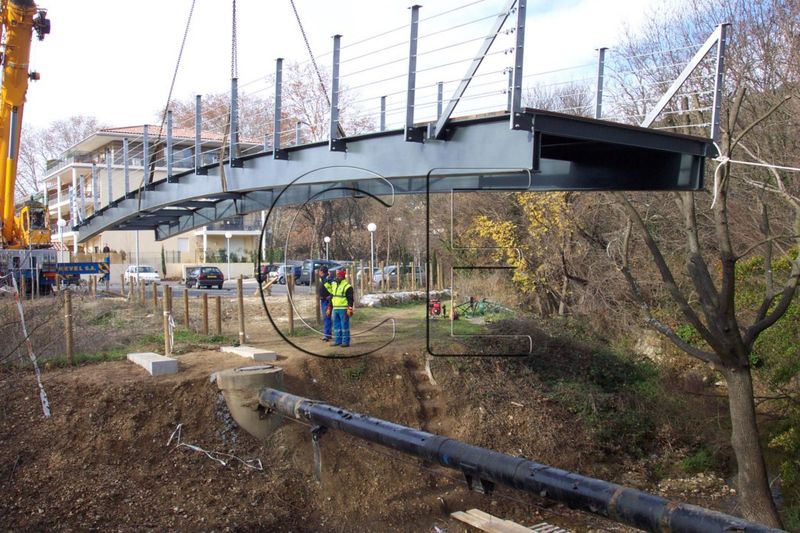 Moe pour la réalisation d'une passerelle sur la Vède - Auriol (13)